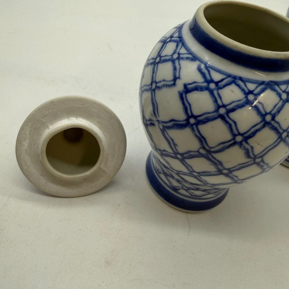 Vintage Blue and White Ceramic Ginger Jars Set of 2 Floral Lattice Chinoiserie
